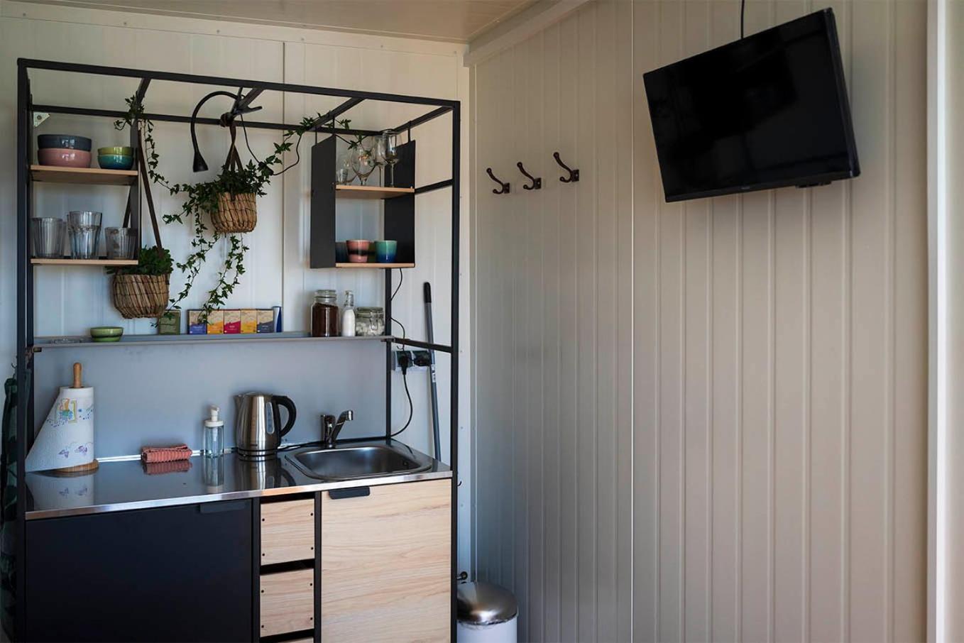 Bloem & Bed Acomodação com café da manhã 't Zand Exterior foto