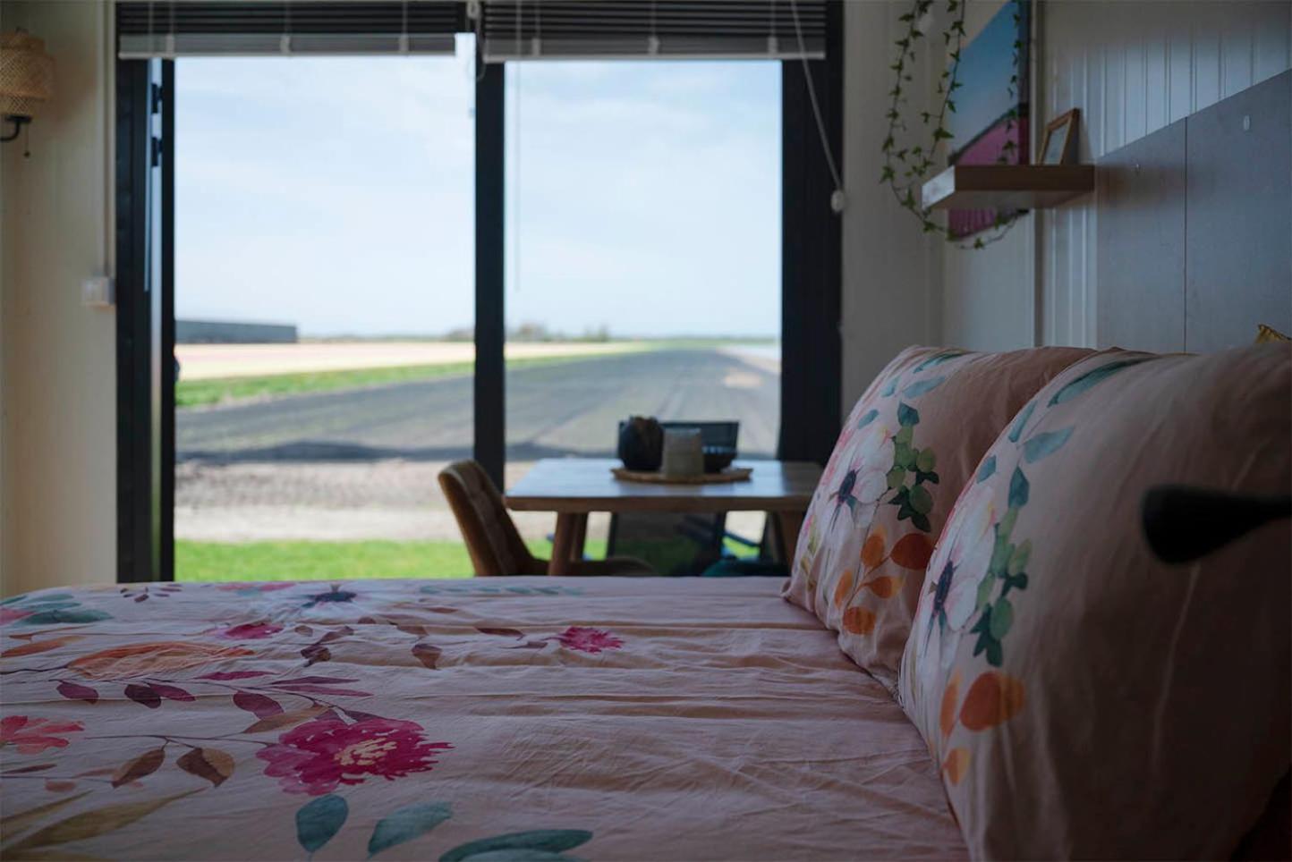 Bloem & Bed Acomodação com café da manhã 't Zand Exterior foto